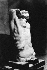 Der Künstler als Erlöser: Alfred Hrdlickas „Hommage à Pasolini“ im Dommuseum.  Foto: Bettina Secker 